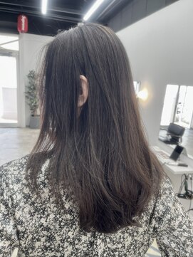 ネイビー(Navy) The寒色系カラー「モノトーングレージュ」