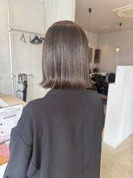 シェル 津山の手店(shel) 30代40代◎小顔切りっぱなしボブ白髪ぼかしボブ×グレージュ