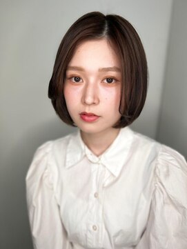 カバーヘアアンドスパ ブリス 浦和(COVER HAIR&SPA bliss) ナチュラルブラウン前下がりワンレンボブp1浦和20代30代40代