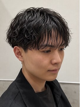 ラスト(LUAST) 波巻きスパイラルフェザーパーマフェザーショートセンターパート