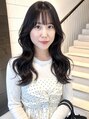 クラメールパリ 福岡(Kraemer Paris)&nbsp;【福岡・天神】で叶える小顔レイヤー。結んでもおろしても可愛い