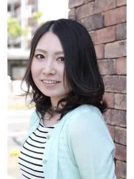 ドゥアージュ(Deux Age) 大人可愛いひし形セミディ