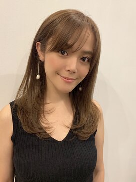 ウィルゴ(VIRGO) 大人可愛い小顔ミディアムヘア☆レイヤーカット/グレージュ