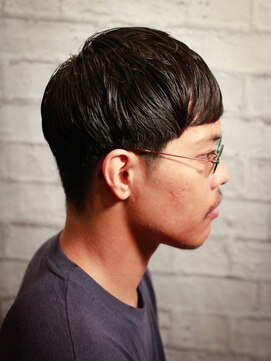 銀座マツナガ 新宿野村ビル店 重めアジアンテイストなサイドグラデーション