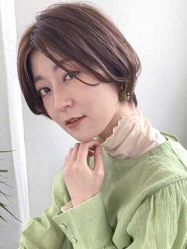 サーカス バイ ビュートリアム 青山(CIRCUS by BEAUTRIUM) 30代　40代　50代　エアリーショート　前髪長めショート　小顔