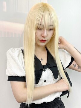 ウィコ 新宿(WICO) ブロンドロングシールエクステ新宿駅斜めバンググレージュカラー