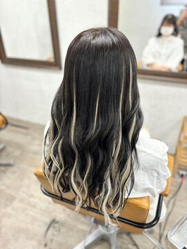 プライズ アイリス 池袋東口店(prize Iris) エクステ/ハイライト/長さだし/派手髪/池袋