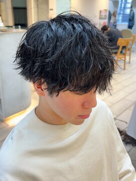 テトラ バイ ネオリーブ 横浜西口店(tetra by neolive) メンズ波巻きスパイラルパーマツーブロ☆横浜