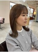 切りっぱなし×ブラウンベージュ×透明感