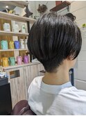 襟足刈り上げショート