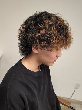 ニアウ 伊勢崎連取店(Niau) マッシュウルフ波巻きプードルパーマハイライトメッシュ