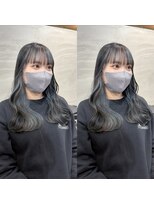 シー.(SHE.)&nbsp;インナーグレージュ×ロングスタイル