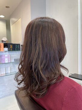 リファインド ギフト ヘアー ステージ(Refined gift HAIR STAGE) ピンクブラウンハイライト