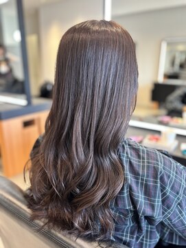 エミュ 伏見 国際センター(emu) ベージュカラー/艶髪ロング/バイカルテケア/美髪