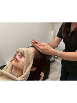 増毛エクステで、立体感のある自然な仕上がりに♪今までのエクステとは違う、なじみ感が大人気！