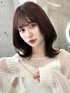 アイヴィ 表参道(IVY) ボルドーレッド 透明感カラー くびれミディアム【肥田亜沙美】