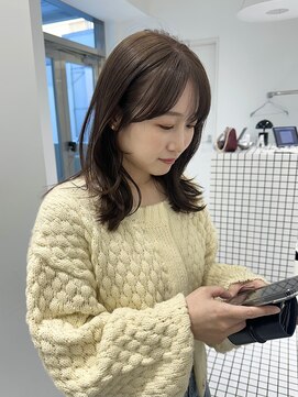 ノーヴァン デフォーム(NOVAN DEFORM) オリーブベージュ 透明感カラー ダブルカラー レイヤーカット