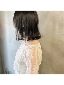 ミント(mint) 赤み除去！暗めグレー！