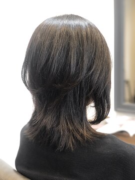 ランズヘアー(LAND’S HAIR) 動きの出やすいミディアムレイヤー