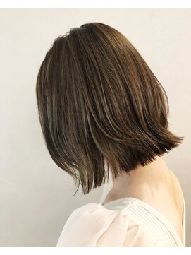 美容室 かんしゃ かんしゃ【Ｍａｒｉｋｏ】レイヤー外ハネ×アッシュベージュ