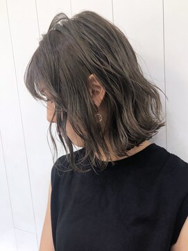 アイティー バイ アルバム 浦和店(IT by ALBUM) アッシュグレージュ_オリーブカラーハイライトカラー_ba241531