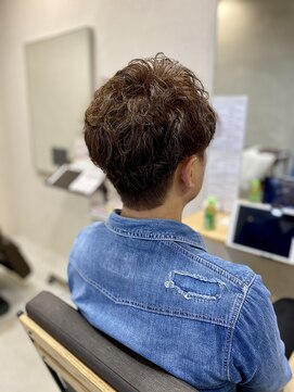 ティーズピーク(ty s peak) 刈り上げ2ブロックグラデーションパーマスタイル