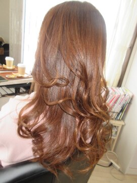 コア フィール ア デイ(COIFFURE A DAY) 【M3D見附今町】ロングカール