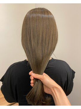 リリアーナ(LILIANA) 【LILIANA】mildなOlive beige♪