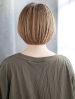 ヘアメイク ナル(hair make nalu) ハイトーンベースのストレートボブ