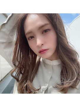 ディコ(Dico) ニュアンスレイヤーで重すぎず軽すぎないウェーブスタイル