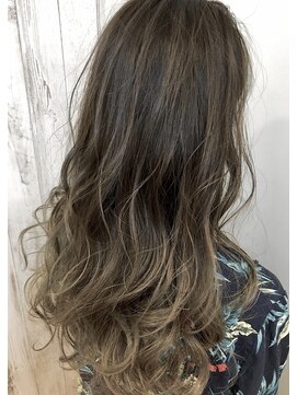 ラシク(Rashiku) 【Rashiku】極細ハイライトで作るグレージュグラデーション☆