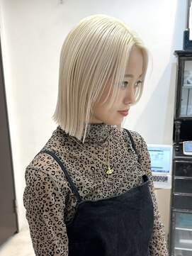 ヲタク(wotaku.) 抜きっぱなしホワイトブロンドハイトーントリプルカラーブリーチ