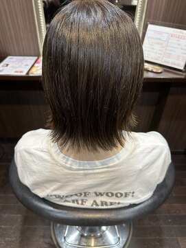 髪の美院 シャルマン ビューティー クリニック(Charmant Beauty Clinic) 外ハネ切りっぱなし