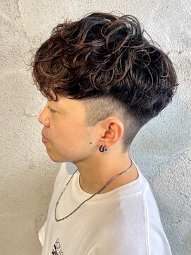 ニアウ 高崎店(Niau) メンズマッシュスペインカール群馬高崎眉毛