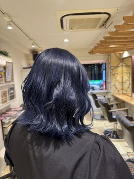 エイト新宿店(EIGHT shinjuku) ブルーカラー