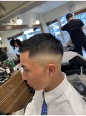 メンズヘア　メンズカット　クロップ　フェードカット　バーバー