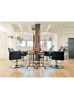 《HOTPEPPER Beauty AWARD 2024 BEST SALON注目サロン選出》経験豊富なスタイリストが貴方の理想を叶えます