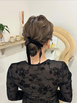 ディティカレスト(Dityca rst) ゆるふわシニヨン