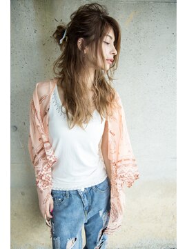 クラウン ヘアー(CLOWN hair) おだんごハーフ