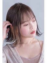 エース (ACE) ACE こなれポイントカラー×外はねボブ横浜