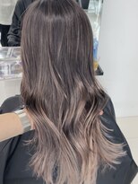 アライブ キチジョウジ(ALIVE Kichijoji)&nbsp;小顔セミウェットウェーブハイライトカラーオリーブカラー