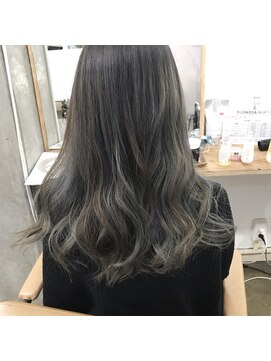 アムバイハーティエスト(AMME by HEARtiest) ミントアッシュ 担当 髪質改善特化 ナベシマ