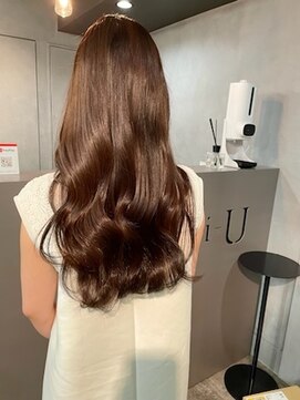 アイユー(ii+U) ブラウンカラー　髪質改善トリートメント　ロング　艶髪