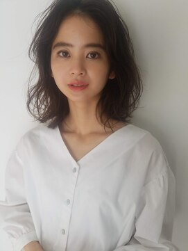 ガーランド (Garland) ミセスミディアムパーマ×かきあげ小顔前髪