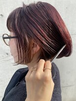 カリラ(CAOLILA) 隠れインナーカラーとボルドーボブ