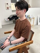 リビング 津田沼(LIVING)&nbsp;ソフトツーブロック/刈り上げ/センターパート/ブルーブラック