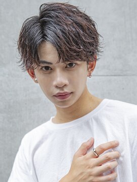 シティ(CITY) 小久保styleフェザーパーマフェザーショートグレーエンドカラー