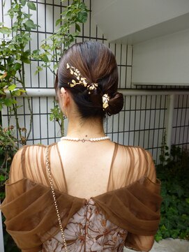 ビンナ(BINNA) お呼ばれカチモリヘア