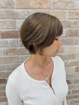 丸みショートで360℃可愛く見せる