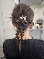 イズミ(izumi)&nbsp;ヘアアレンジ